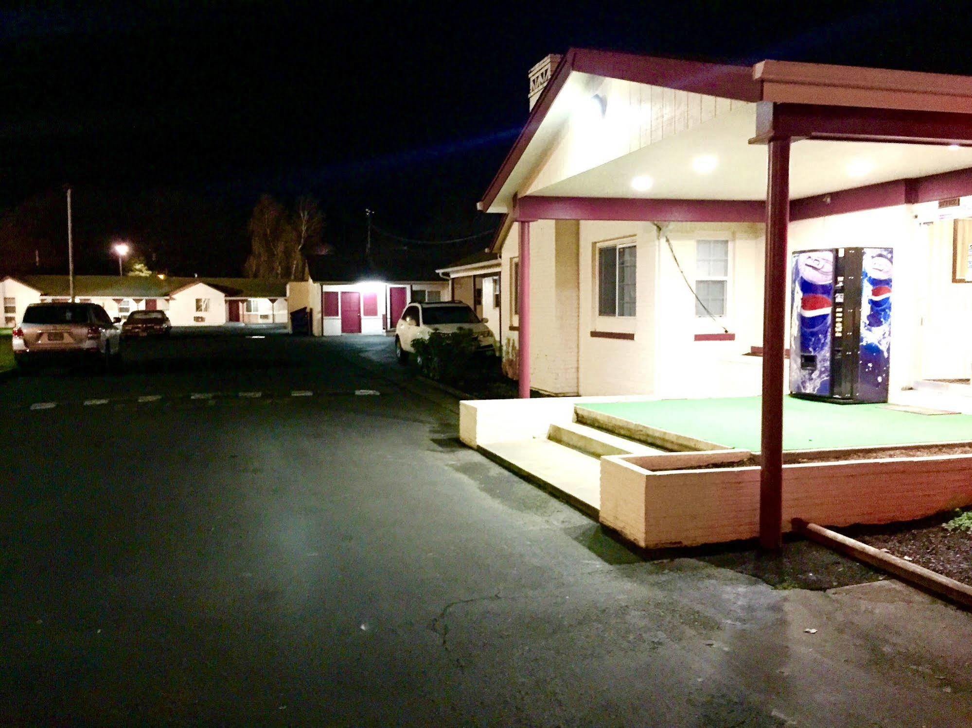 Travelers Inn Motel Salem Dış mekan fotoğraf